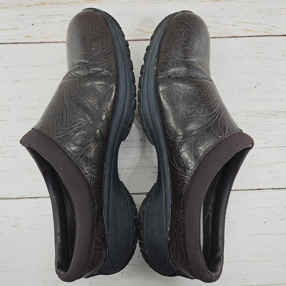 Merrell Encore Groove Floral Womens 9.5 Brown Clog Leather Slip On Mule Nurse - Picture 8 of 11
